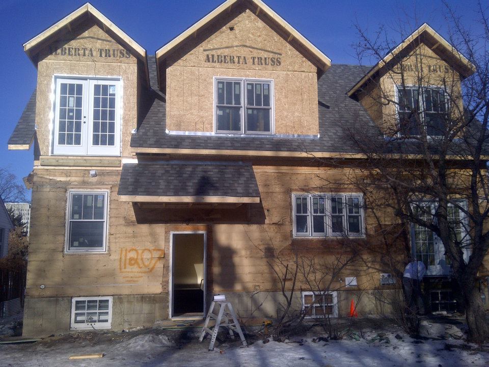Residential and Multi Unit Roofing. Roof Repair Saskatoon.
